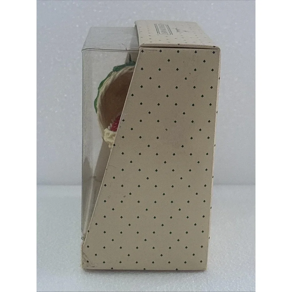 Hallmark keepsake ornament